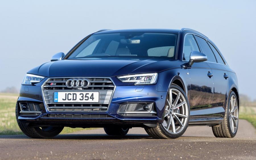 Audi S4 Avant (B9) (UK) '2017